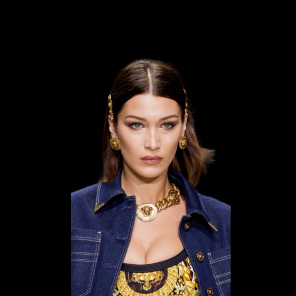 Versace Gold XL Chain Link Runway Editorial Medusa Triple Medallion Necklace - Picture 5 of 14